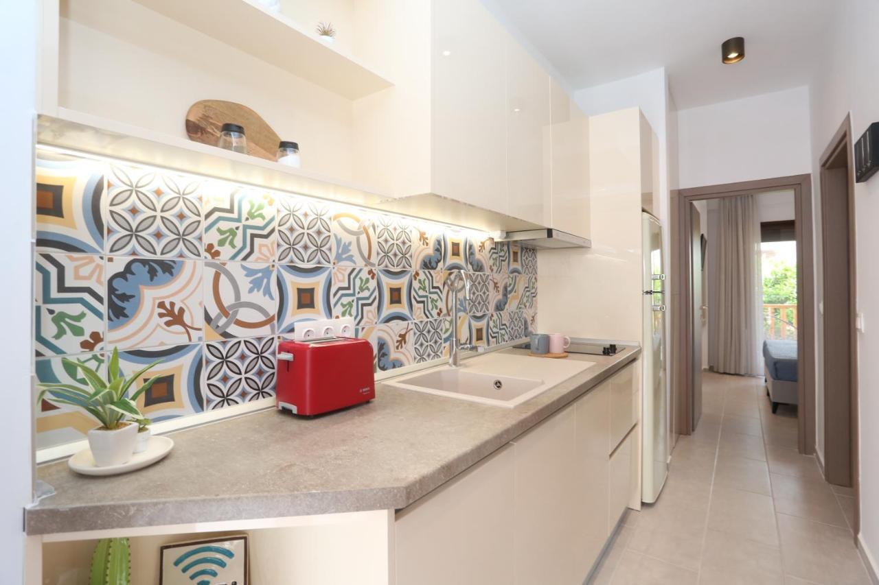 Blue Wave Apartment Pefkochori Bagian luar foto